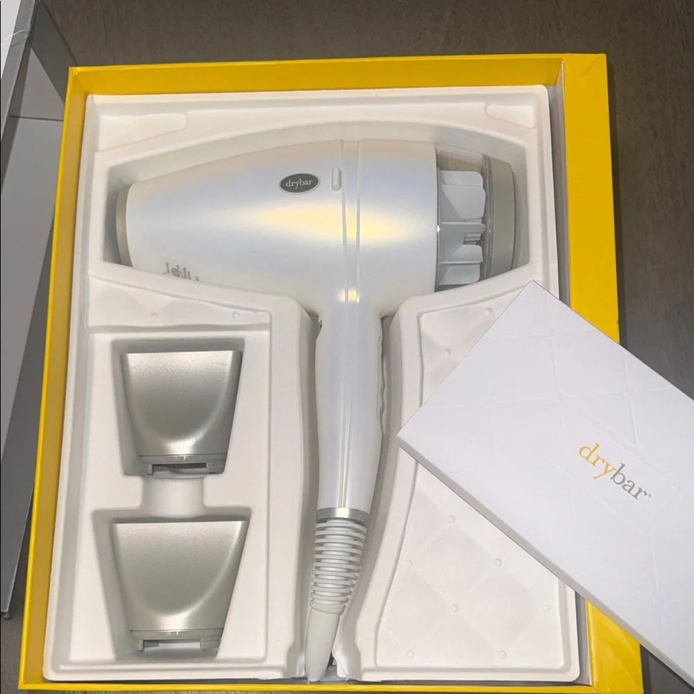 NIB Drybar Reserve Hair Dryer in White and Gray - Picture 3 of 8